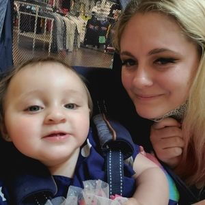 Meet your Posher, Vicky